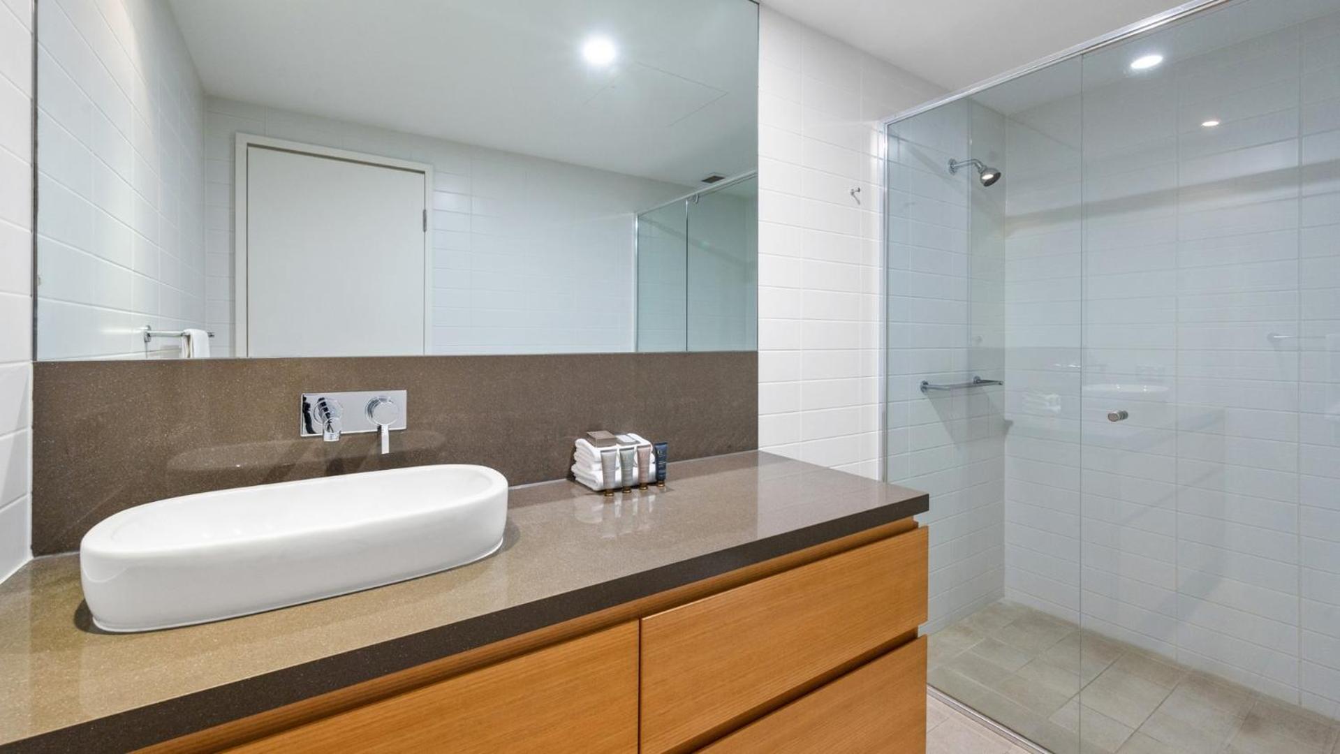 Seapoint 102 Apartment Мандура Екстериор снимка