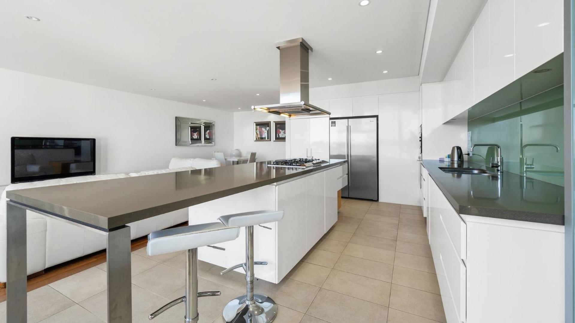 Seapoint 102 Apartment Мандура Екстериор снимка